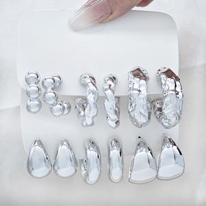 Pendientes de Moda Estilo Vintage con Cuentas Doradas, Diseño en Forma de C, Juego de Pendientes Largos con Gota de Agua, Joyería de Plástico para Fiesta - Product Image 2