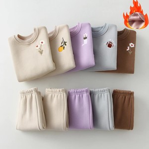 Set Invernale Casual 2 Pezzi per Bambine, Tuta da Jogging, Completo con Felpa Ricamata per Bambini - Product Image 2