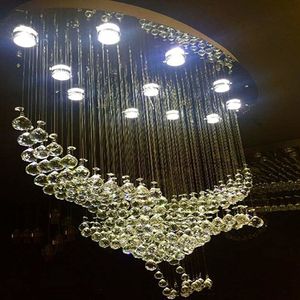 Lampadario a Sospensione con Uccelli Volanti, Progetto Alberghiero, Lampada Pendente con Cristalli e Nappe Glitterate, Lampadario Aquila in Cristallo - Product Image 6