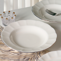 Offre Spéciale – Service de Table 12 Pièces en Porcelaine Fine Blanche Gaufrée, Élégant et Anti-Fuite, Idéal pour Mariages, Restaurants et Micro-ondes