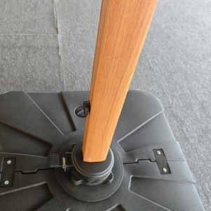 Sombrilla <span class=keywords><strong>Cantilever</strong></span> de Aluminio en Forma de L de Doble Capa y 3x3 M con Luces LED y Energía Solar para <span class=keywords><strong>Patio</strong></span>, Porche o Jardín con Logotipo Personalizado - Product Image 5