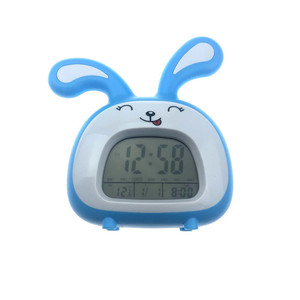 Smart Electronic Alarm Clock With Temperature Display And Snooze Function For Bedroom Use Compact Oval Shape Battery Powered - Product Image 3