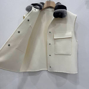 <span class=keywords><strong>Gilet</strong></span> <span class=keywords><strong>sans</strong></span> manches Jancoco en laine véritable sur mesure pour <span class=keywords><strong>femme</strong></span> avec col en vraie fourrure de <span class=keywords><strong>lapin</strong></span> Rex - Product Image 3