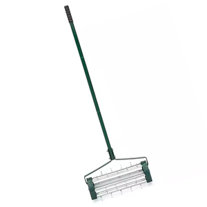 Aérateur de pelouse manuel à picots pour l'élimination du terreau, outil de jardinage poussé à la main pour l'aération des pelouses, contribue à restaurer la santé de la pelouse, <span class=keywords><strong>prix</strong></span> au débit - Product Image 2