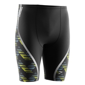 Traje de Baño Profesional para Hombre con Tela Resistente al Cloro y Corte Aerodinámico para un Nado Más Rápido y Eficiente - Product Image 4