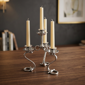 Support de bougies en métal argenté inspiré de l'équipement équestre, 4 bougies, centre de table décoratif, accent de décoration intérieure - Product Image 5