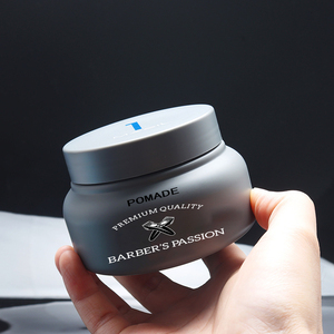 ดินเหนียวจัดแต่ง<span class=keywords><strong>ทรง</strong></span><span class=keywords><strong>ผม</strong></span>สำหรับผู้ชาย <span class=keywords><strong>ผม</strong></span><span class=keywords><strong>สั้น</strong></span> ยี่ห้อ Barberpassion Factory สูตรแมตต์ ฟิชช์ ให้ผมดูหนาขึ้น มีกลิ่นหอม - Product Image 1