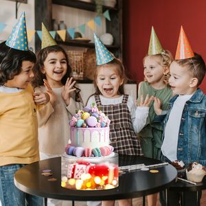 Juego <span class=keywords><strong>de</strong></span> 4 Soportes Acrílicos Transparentes para <span class=keywords><strong>Pastel</strong></span>, Cilindros Elevadores para Exhibición, Cajas Decorativas para Pasteles <span class=keywords><strong>de</strong></span> <span class=keywords><strong>Boda</strong></span>, Cumpleaños y Fiestas - Product Image 6