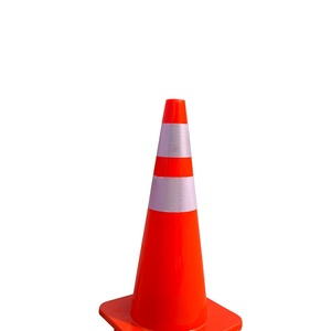 Cône de signalisation routière en PVC rouge réfléchissant prismatique haute intensité de 700 mm pour la sécurité routière et les avertissements de circulation - Product Image 2