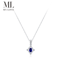 Collier pendentif Mylove personnalisé en argent sterling 925 plaqué rhodium avec saphir bleu ovale et cadre ajouré géométrique – Vente en gros