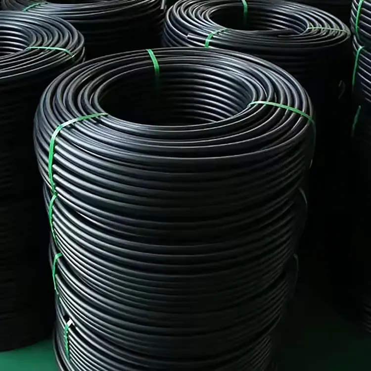 Tubi di plastica Hdpe di diversi diametri 3 pollici tubo di irrigazione Hdpe Pn25 in plastica nera tubo dell'acqua rotolo