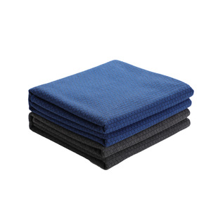 เสื่อโยคะยามาฮ่า บิวตี้ 183x63 ซม. ผ้าไมโครไฟเบอร์กันลื่น ดูดซับเหงื่อ ผ้าห่มฝึกซ้อมในร่ม - Product Image 4