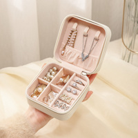 Boîtes à bijoux de luxe en cuir PU, carrées et simples, pour cadeaux, rangement de voyage, emballage, étui à bibelots en cuir avec fermeture éclair, vente en gros