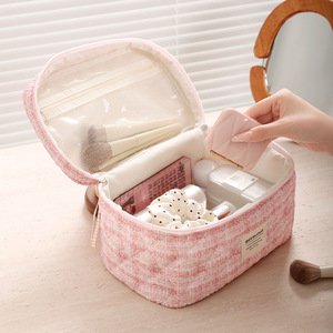Bolsa de maquillaje Beilian rectangular rosa con patrón bordado, bolsa de viaje de gran capacidad para artículos de aseo y almacenamiento de brochas. - Product Image 1