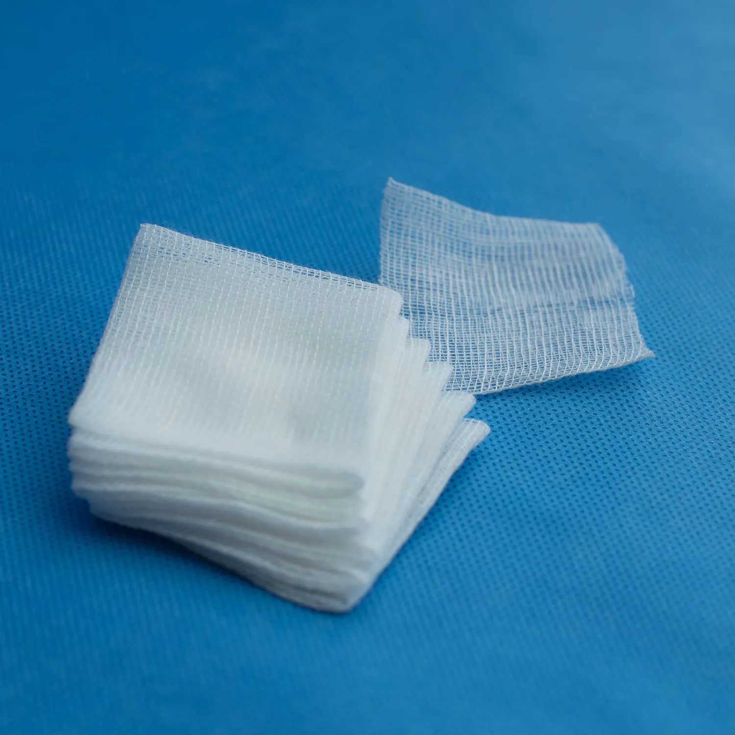 OEM consumabili medicali 100% garza di cotone monouso avvolto tampone assorbente garza maglia impacco spugna Sterile tampone di garza