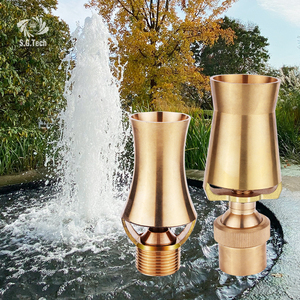 Petite <span class=keywords><strong>fontaine</strong></span> de tour de glace DN50 Jet réglable de <span class=keywords><strong>fontaine</strong></span> <span class=keywords><strong>d</strong></span>'<span class=keywords><strong>eau</strong></span> de buse de cèdre de givre pour la <span class=keywords><strong>d</strong></span>écoration extérieure de jardin - Product Image 4