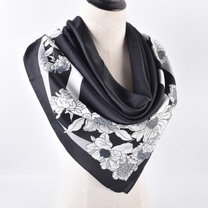 Sciarpa 2025 nuova moda ed elegante sciarpa con stampa floreale leggera decorazione di lusso sciarpa quadrata di <span class=keywords><strong>seta</strong></span> Twill da 90cm - Product Image 2