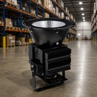 Focos LED para Exteriores de 150W, 150 Vatios, IP66, Aluminio, Rotación Ajustable, 4000K, 240V, Tipo Aleta, Impermeables, para Campos de Fútbol