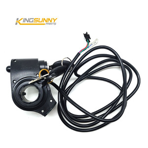 Accélérateur <span class=keywords><strong>de</strong></span> <span class=keywords><strong>pouce</strong></span> <span class=keywords><strong>de</strong></span> vélo électrique <span class=keywords><strong>de</strong></span> pièces avec l'affichage numérique <span class=keywords><strong>de</strong></span> tension <span class=keywords><strong>de</strong></span> batterie d'affichage LCD 12V-72V - Product Image 4