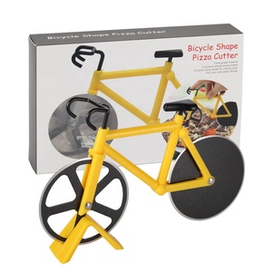 ใบมีดตัดพิซซ่าสแตนเลสอย่างดี ไม่ติดกระทะ พร้อมขาตั้ง รูปทรงจักรยาน - Product Image 6