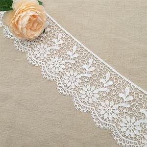 Ribete de encaje guipur bordado floral blanco de 10 cm de ancho para vestido, borde decorativo elegante hecho a mano - Product Image 1