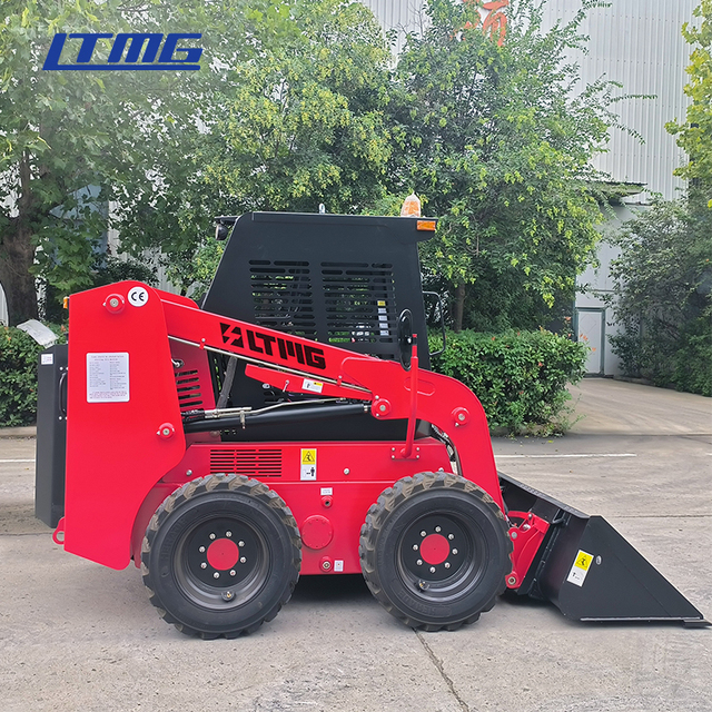 Compact Wheel Skid Steer Loader Loader 700kg 800kg 1000kg High Efficiency Skid Steer Loader