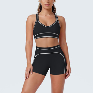 Conjunto de Yoga para Mujer con Líneas en Contraste sin Costuras, Bra Deportivo de Secado Rápido y Shorts de Cintura Alta para Fitness y Entrenamiento - Product Image 1