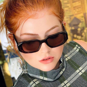DL lunettes mode irrégulière carré Vintage femmes nuances pas cher Multi couleurs rétro métal charnière Lentes De Sol lunettes De soleil 2021 - Product Image 3