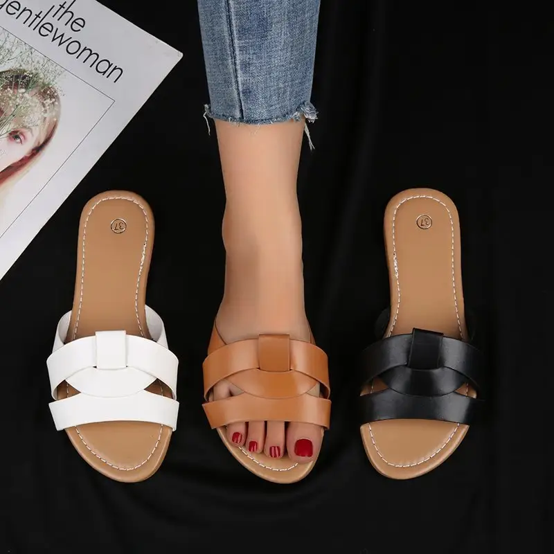 European and American fashion sandals summer new rubber shoes for women casual flats non-slip sole leather slippers for ladies