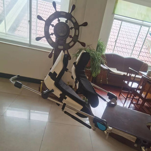Accesorios para mesas de operaciones médicas: Soporte para posición litotomía, soporte universal para piernas, soporte litotomía tipo estribo con resorte de gas. - Product Image 3