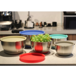 Ensemble de bols à salade en acier inoxydable à base en silicone intérieure et colorée et avec couvercle en PE de couleur - Product Image 6