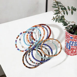 Pulsera Elástica de Cuentas de Piedra Natural de 4mm Hecha a Mano para Mujer, con Energía Curativa, Venta al Por Mayor - Product Image 3