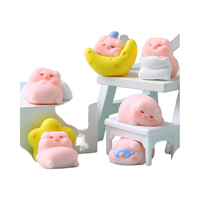 Kawaii miniatur aksesoris pertanian taman Resin gambar hewan 3d tidur babi dengan bintang bulan bom mandi mainan kecil toko patung kecil