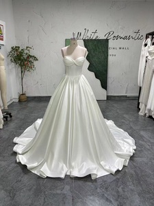Robe de mariée longue élégante et luxueuse en satin, style princesse, coupe A, pour femmes, robe de mariée blanche de rêve avec dos en V profond et nœud - Product Image 6