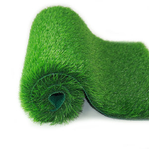 Rotolo di erba sintetica impermeabile morbido di alta qualità per l'applicazione interna per gli sport da giardino e il tappeto paesaggistico Premium di calcio - Product Image 4