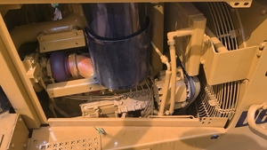 รถตักดิน D6H มือสองที่ใช้พลังงาน123KW และกระปุกเกียร์สำหรับการทำงานที่มีประสิทธิภาพ2000ชั่วโมง - Product Image 5