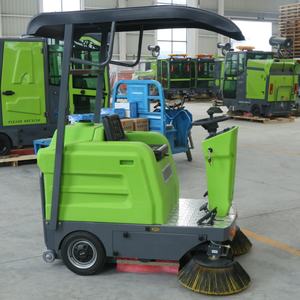 Barredora Eléctrica Industrial para Estacionamientos y Carreteras con Dos Cepillos Laterales - Product Image 2