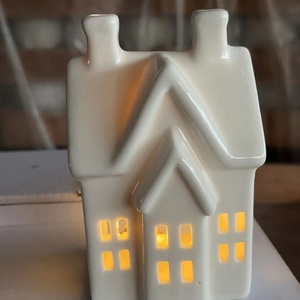 <strong>Tea</strong> <strong>Light</strong> <strong>House</strong> Ceramic Candle <strong>Holder</strong> - Product Image 6