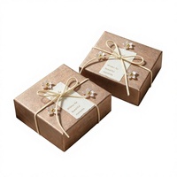 Boîte à bonbons en cuir avec fleurs de perles exquises, boîte cadeau souvenir couleur cuivre-brun, boîte d'emballage cadeau style Ins