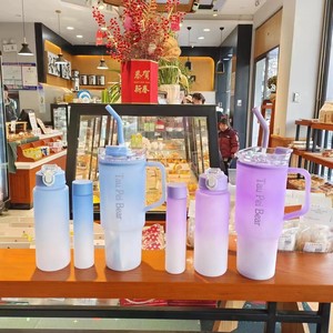 Bouteille d'Eau Sportive en Plastique Grande Capacité 40oz, Gourde 3 en <span class=keywords><strong>1</strong></span> pour Salle de Sport et Fitness, Mug à Café et Gobelet de Voiture en Plastique - Product Image 2