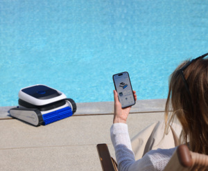 Limpiador de Piscinas ECOVACS ULTRAMARINE P1, Ionizador Inalámbrico Eléctrico Controlado por Aplicación para Uso Doméstico - Product Image 5