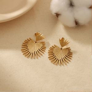 ต่างหูแฟชั่นสแตนเลสสตีลชุบทอง 18k ดีไซน์รูปพัดขนาดใหญ่ ป้องกันการแพ้ สำหรับผู้หญิง/สุภาพสตรี ขายส่ง - Product Image 2