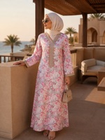 Gaun Maxi Modis Lengan Panjang Kerah V Bermotif Digital dengan Embos untuk Sehari-hari dan Acara Sosial & Lebaran, Bahan Polyester Abaya