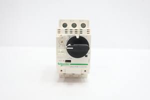 وحدة تحكم برمجة PLC صناعية أصلية جديدة P08 يدوية بقوة 2 حصان 2.5 4 أمبير جاهزة للتسليم - Product Image 2