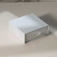 Boîte à bijoux rigide en kraft écologique avec paillettes argentées, ruban en satin, sac cadeau, emballage haut de gamme pour bijoux et montres, fabriqué par Baoren Factory