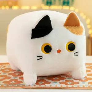 Nuevo diseño encantador gato cuadrado juguetes de peluche pequeño lindo gatito cuadrado juego de niños animal de peluche