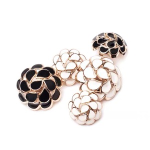 Tay Trang Trí May Kim Loại Hợp Kim Hoa Hình Dạng Men Nấm Nút Cho Quần Áo - Product Image 1