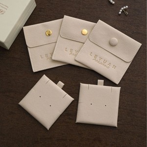 Chất Lượng Cao Màu Sắc Khác Nhau Vòng Đeo Tay Vòng Túi 8*8Cm Nhung Đồ Trang Sức <span class=keywords><strong>Pouch</strong></span> Túi Với Nút - Product Image 2