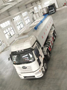 Brand New FAW 8X4 40000L 45CBM Bulk Feed Delivery Truck for Poultry Farm Livestock Feed Transport - Product Image 6