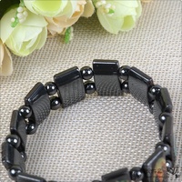 Bracelet Chapelet Religieux Dévotionnel avec Pendentif Goutte d'Hématite Noire Carrée, Icône Orthodoxe et Portrait de Saint Catholique – Idéal comme Cadeau